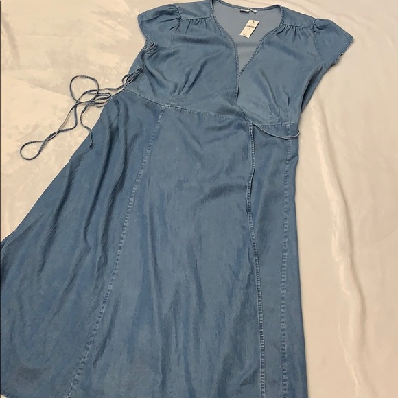 GAP Dresses & Skirts - Gap Midi Wrap Dress. Sz. XL